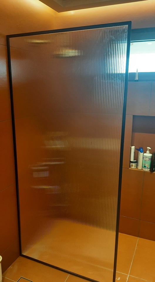 Σταθερό γυαλί για ντουζιέρες - 20
