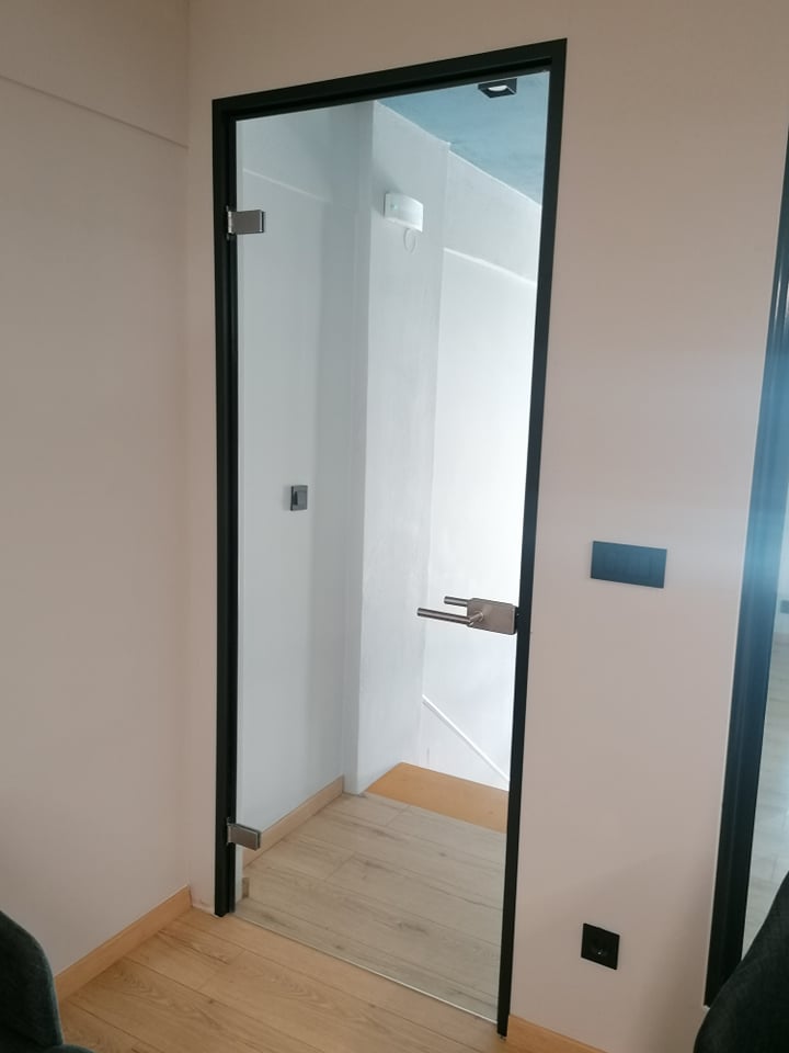 Ανοιγόμενη Εσωτερική Πόρτα 26
